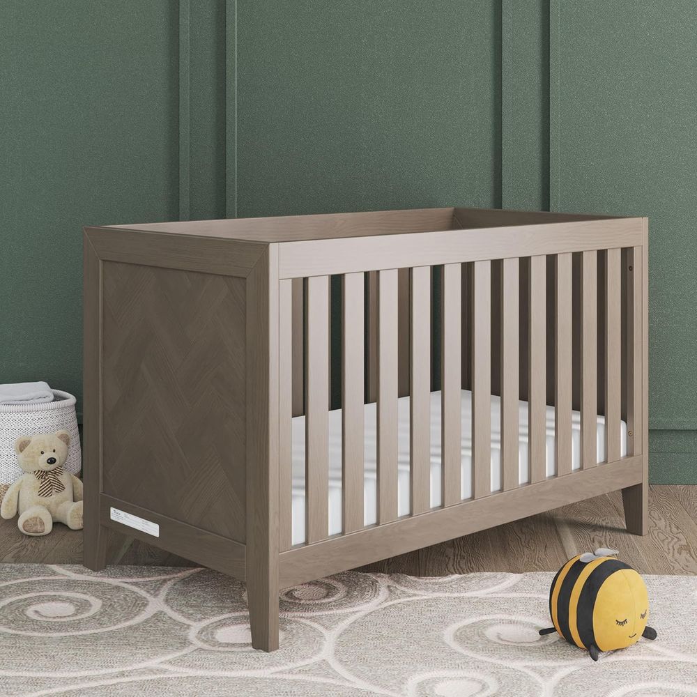 Kieran Crib, Drer, and Chest N – обзор и цена Convertible Crib Set